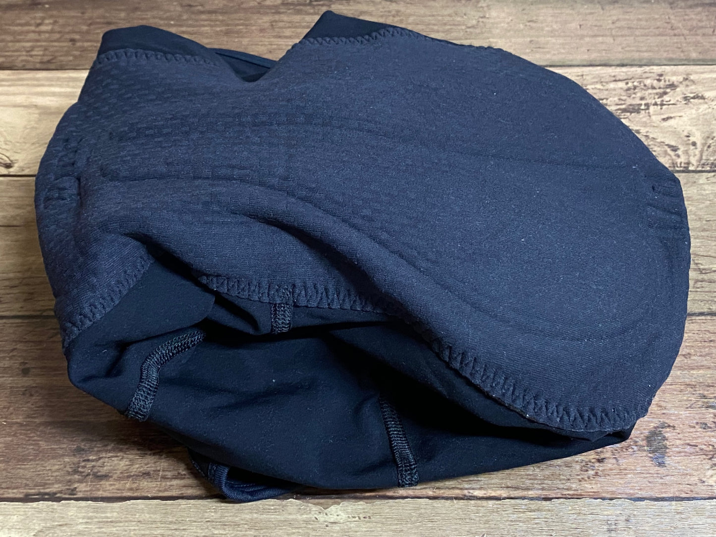 IO535 ヴェロビチ velobici Internationalist BIB SHORTS ビブショーツ 黒 4