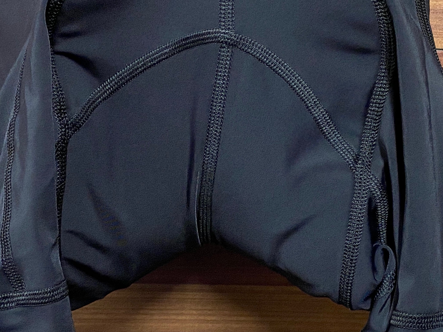 IT774 ラファ RAPHA PRO TEAM TRANING BIB SHORTS S 黒/白