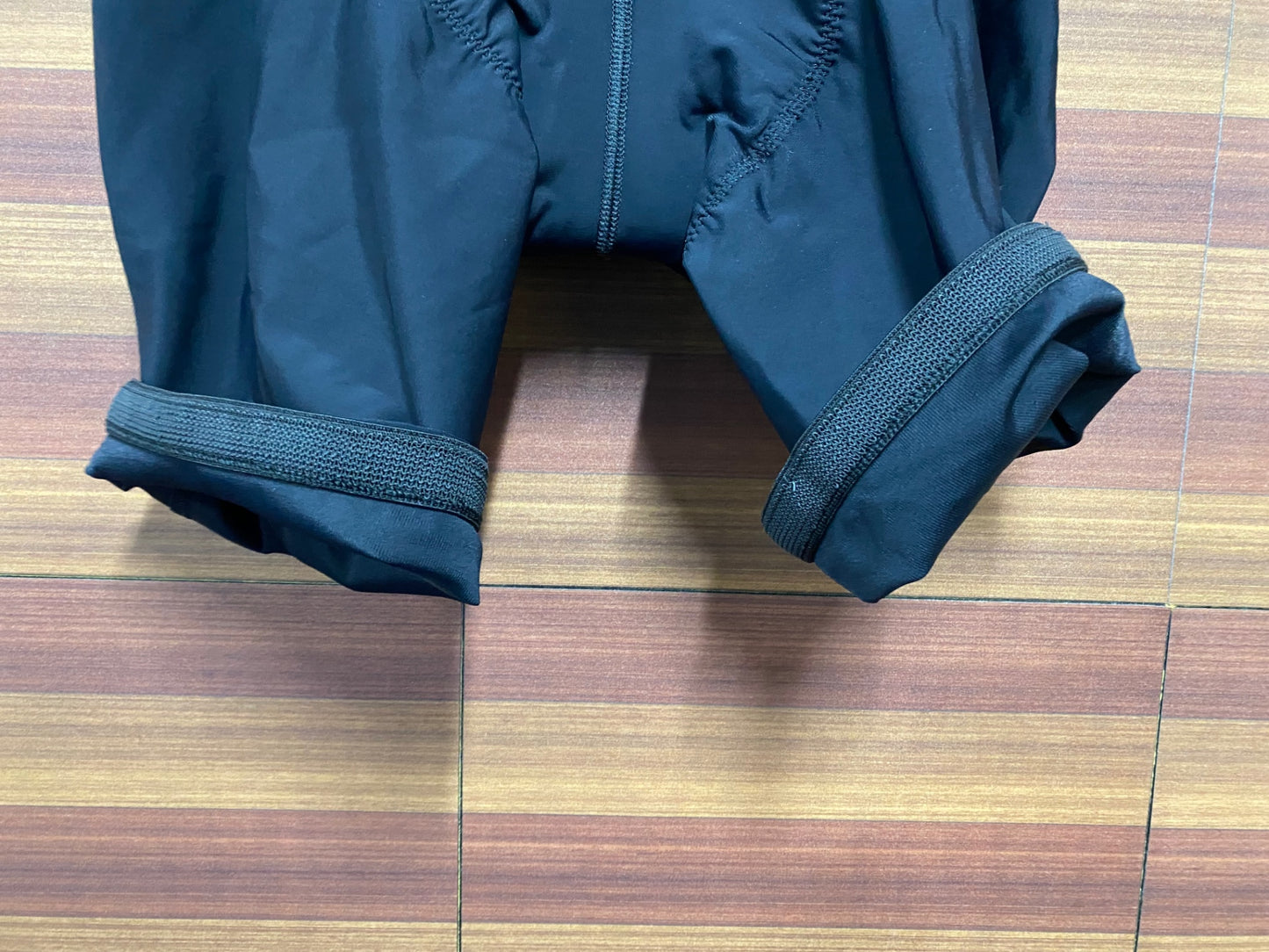 IO243 リオンドカペルミュール Lion de kapelmuur レーサーパンツ 黒 M