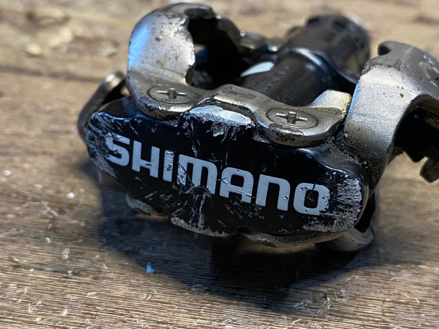 IE129 シマノ SHIMANO PD-M520 SPD ビンディングペダル SPD ガタあり