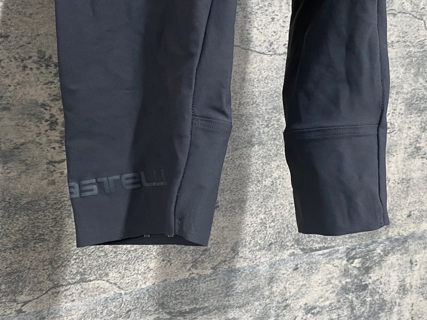 IY711 カステリ CASTELLI ビブショーツ グレー XS