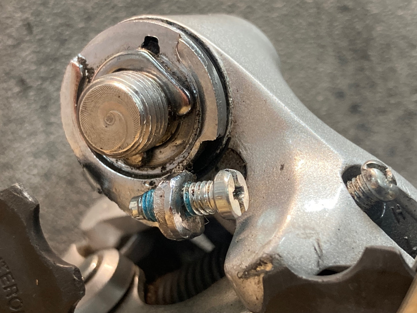 IM279 シマノ SHIMANO ソラ SORA RD-3400 SS リアディレイラー 9s