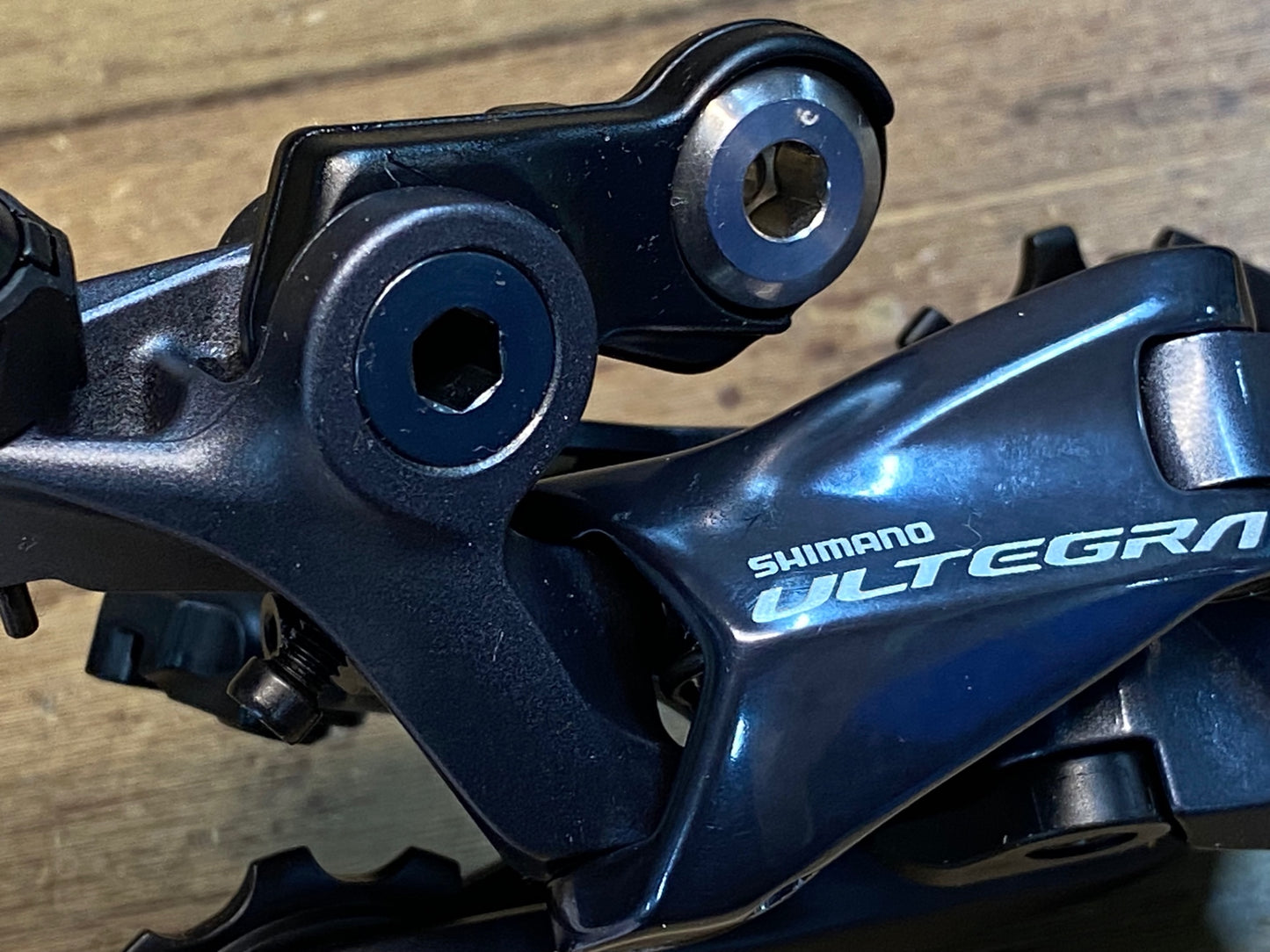 IY004 シマノ SHIMANO アルテグラ ULTEGRA RD-R8000 SS リアディレイラー 11s 未使用