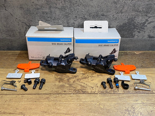 IY956 シマノ SHIMANO キューズ CUES BR-U8000 ディスクブレーキキャリパー ポストマウント 前後セット