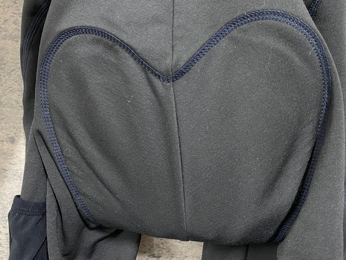 IY351 モーゼン morethan ビブタイツ ビブタイツ 黒 XL 裏起毛 ※動物の毛付着