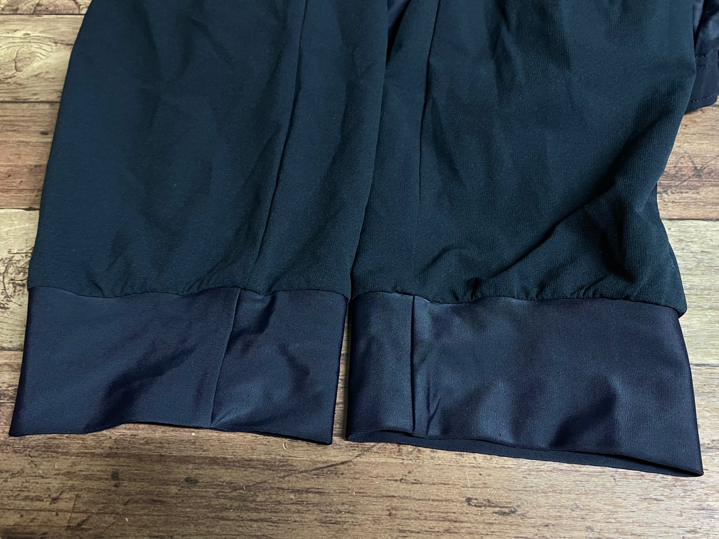 IQ812 カペルミュール kapelmuur サイクルパンツ 黒 L 七分丈