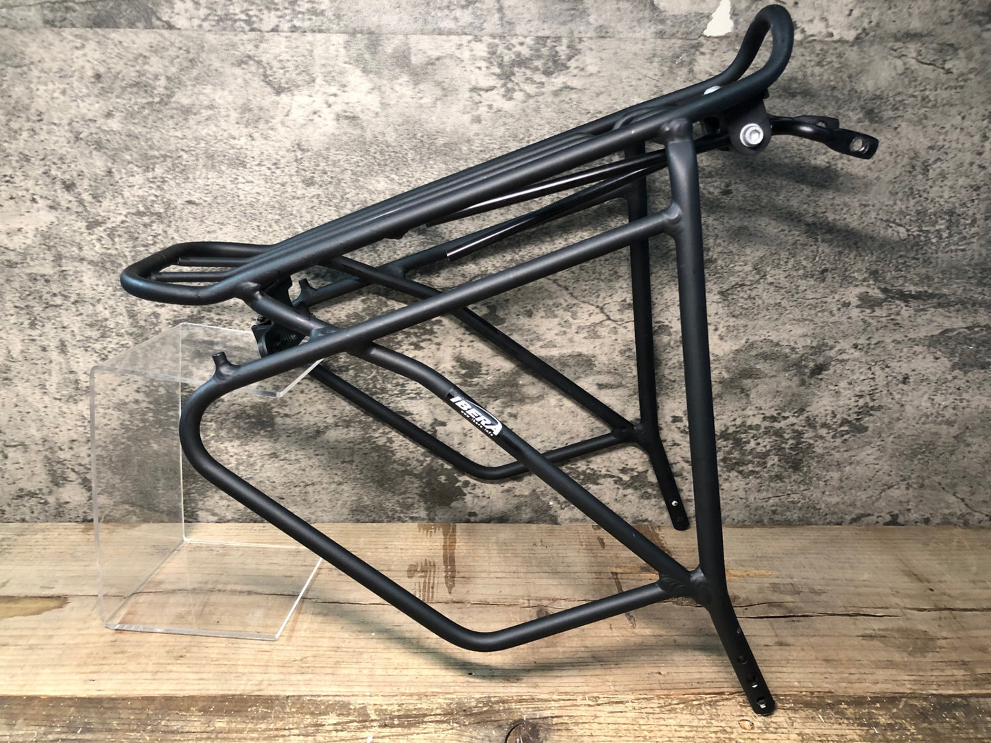 HE766 イベラ IBEAR リアラック