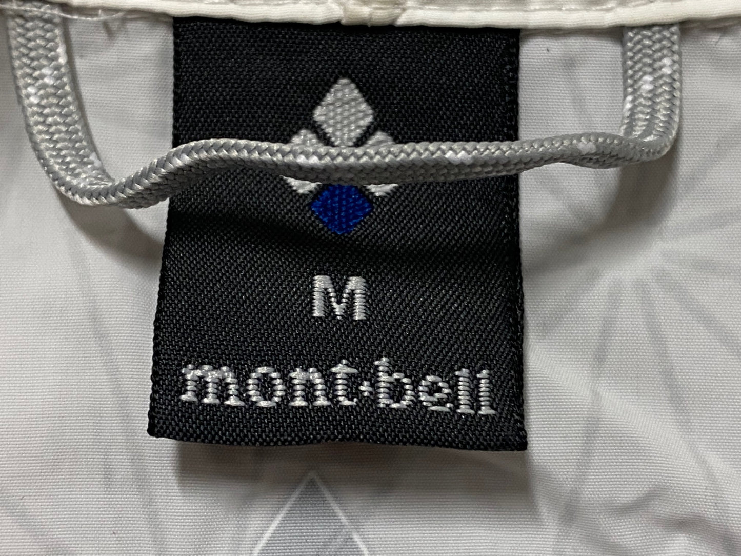 IT616 モンベル mont bell 長袖ウィンドブレーカー 白 M