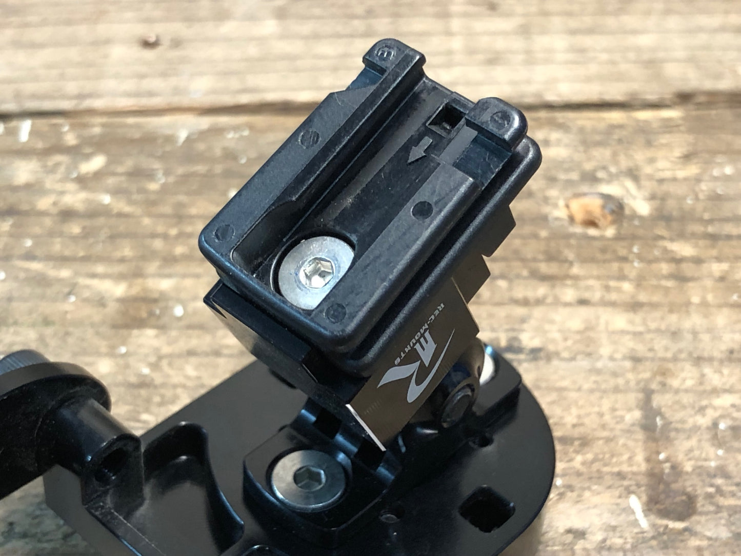 IQ410 レックマウント REC-MOUNTS サイコンマウント Φ31.8 両持ち ガーミン キャットアイライト用