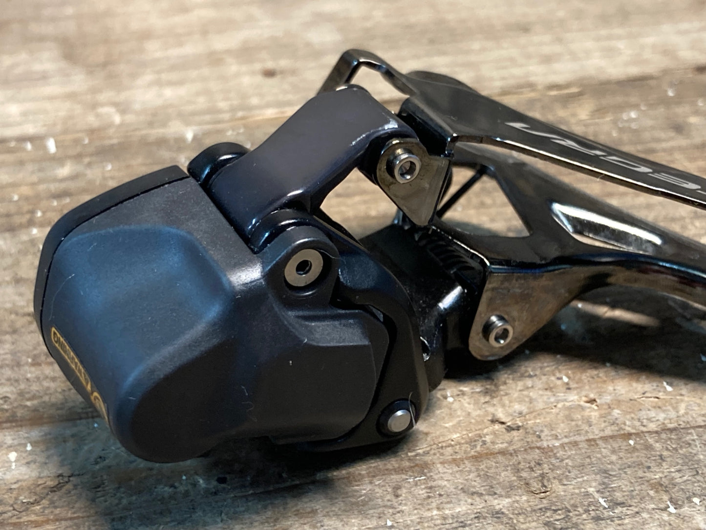 IO625 シマノ SHIMANO アルテグラ ULTEGRA FD-R8150 フロントディレイラー 2S Di2 電動 ※動作確認済