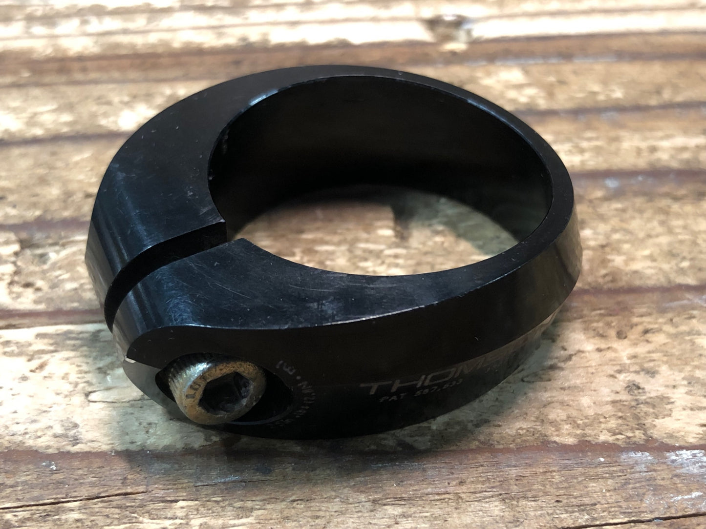 IW674 トムソン THOMSON SC-E104 シートクランプ Φ34.9mm 黒