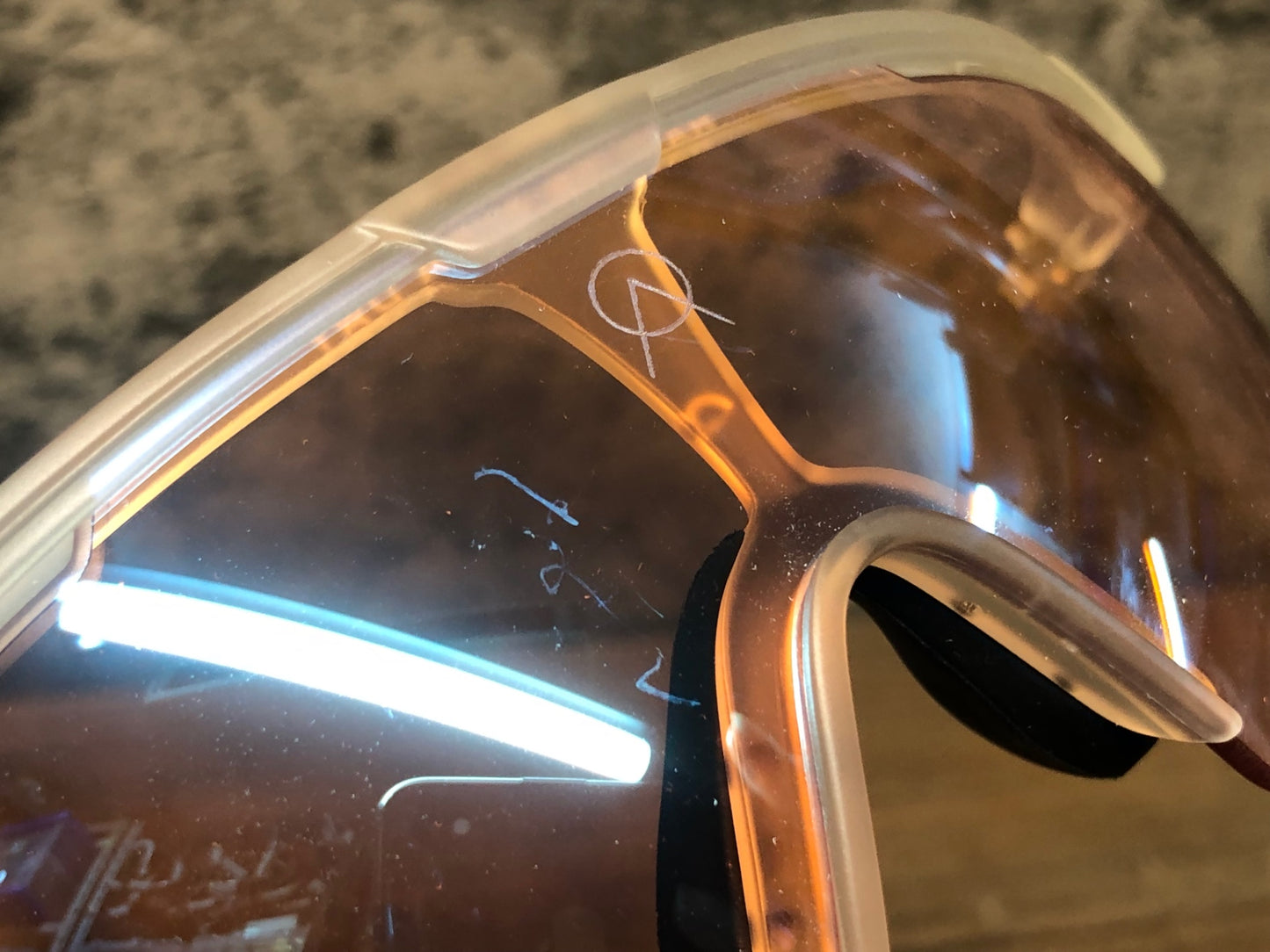 IO457 アルバオプティクス ALBA OPTICS デルタ DELTA SP サングラス アイウェア 調光レンズ 白