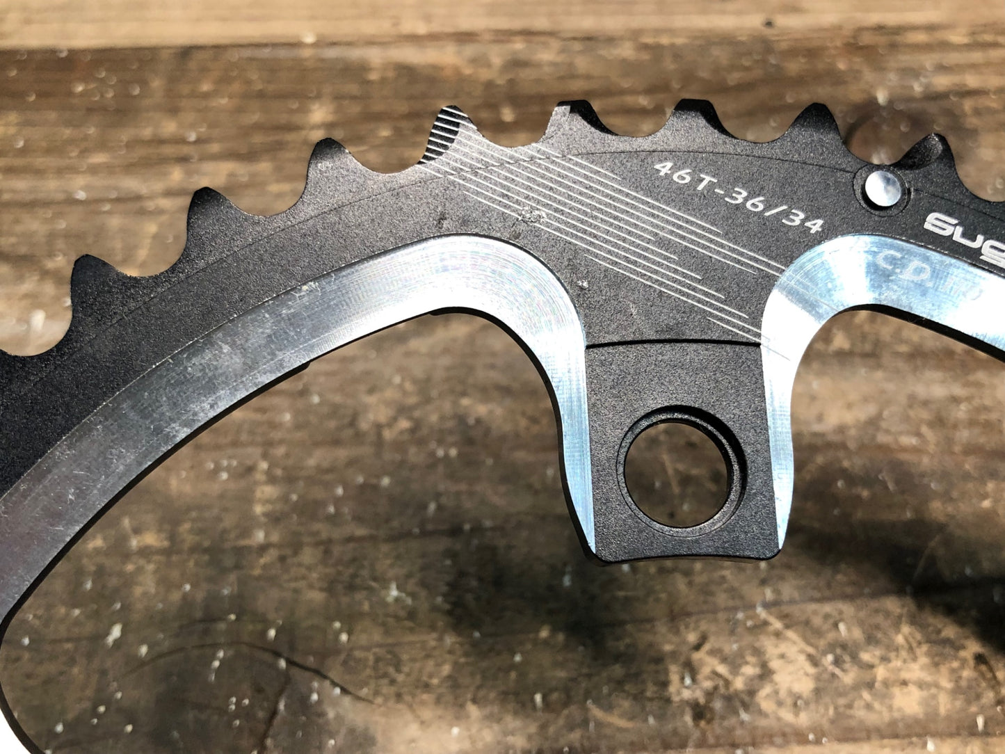 IS401 スギノ sugino COMPACT PLUS チェーンリング 46/36T