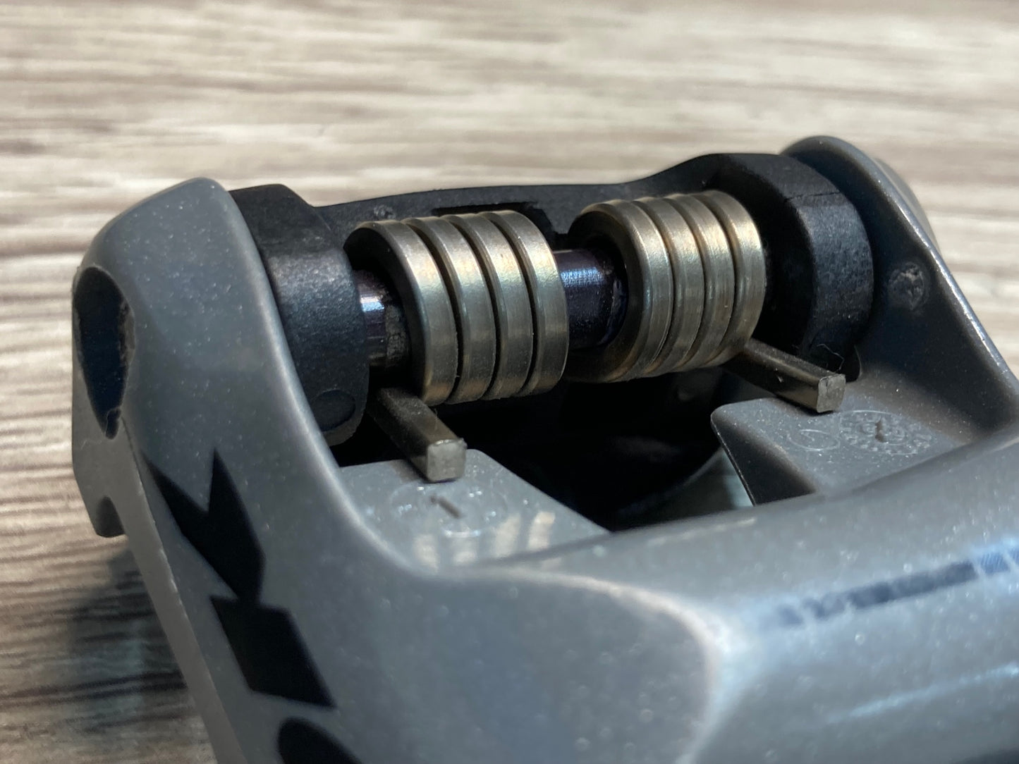 IW326 ルック LOOK ケオイージー KEO EASY ビンディングペダル クリート付属