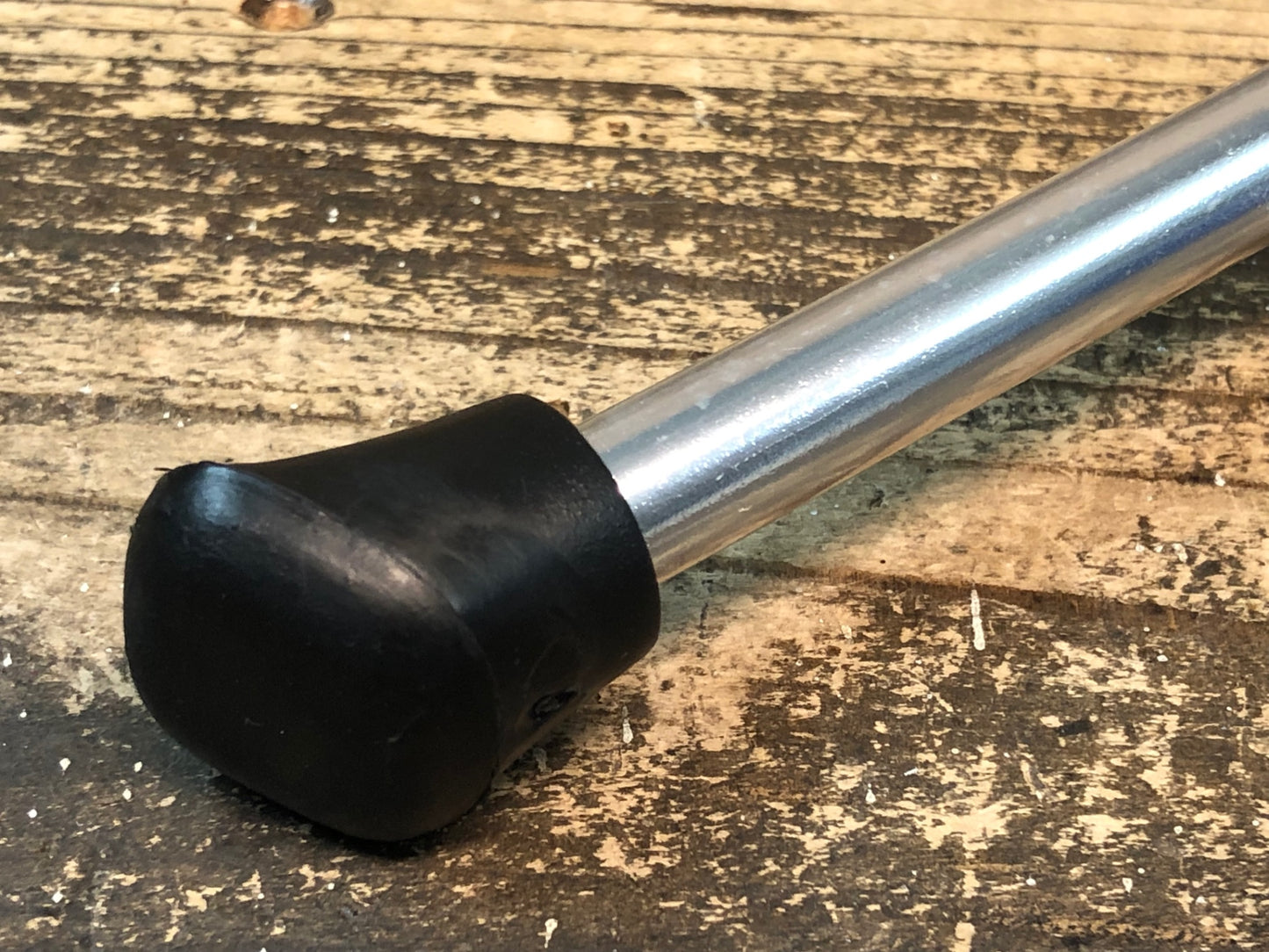 IV812 ジャイアント GIANT ESCAPE QR KICKSTAND スタンド