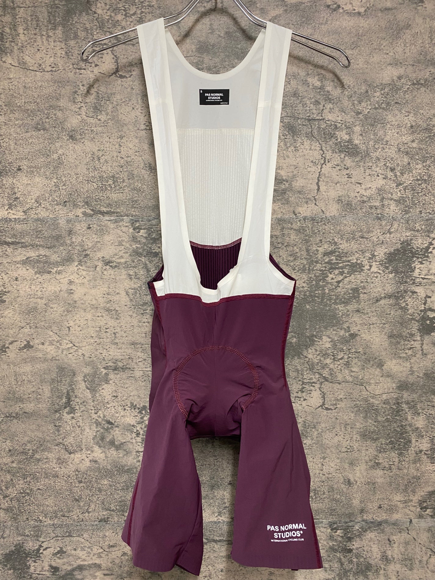 JC397 パスノーマルスタジオ Pas Normal Studios | Men's Solitude Bibs ビブショーツ バーガンディ S