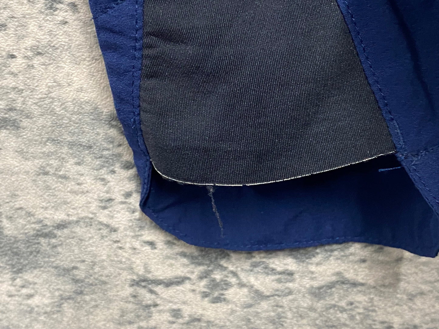 JB436 リオンドカペルミュール Lion de KAPELMUUR ウィンドブレーカー Lサイズ 藍色