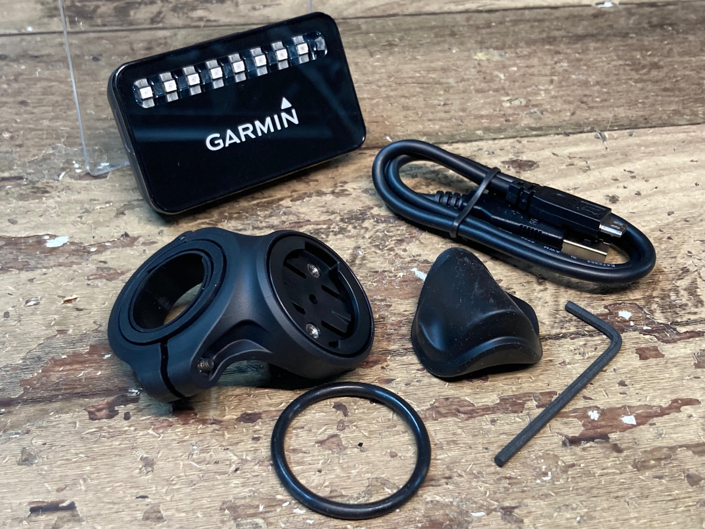 IH281 ガーミン  GARMIN Varia RTL500 リアライト 黒