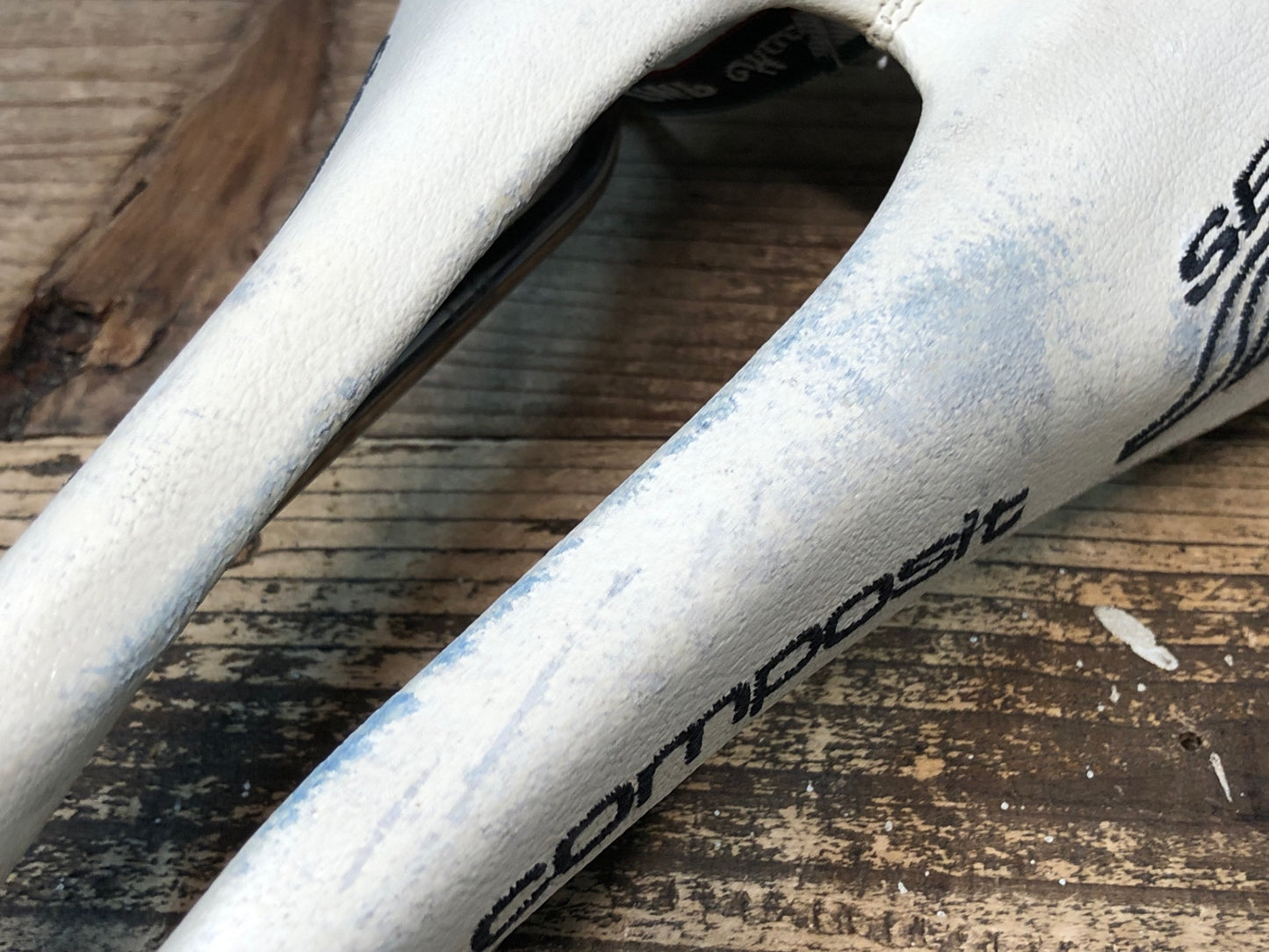 IY472 Selle SMP コンポジット Composite サドル ステンレスレール ホワイト 130mm