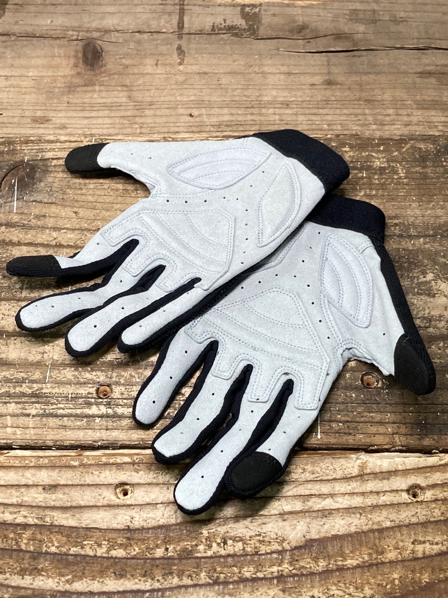 IY350 キャニオン CANYON 長指 クローブ 黒 XS