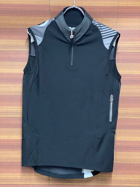IU079 アソス assos GIGOLO VEST サイクルベスト ジレ 黒 グレー M ハーフジップ