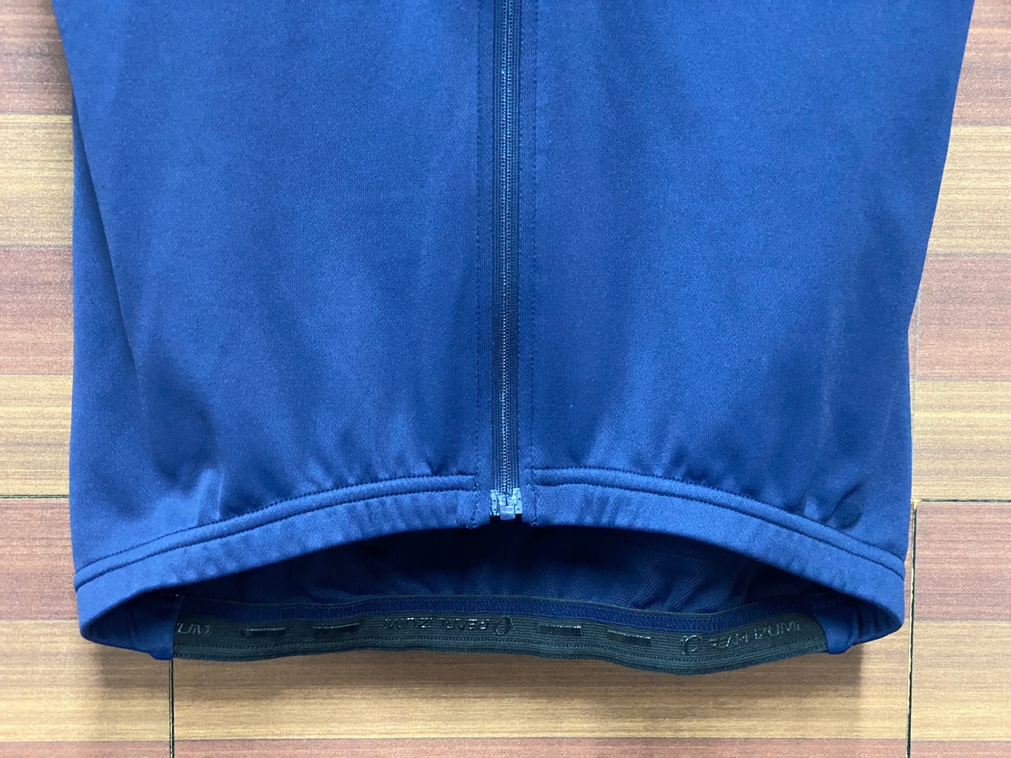 IV375 パールイズミ PEARL iZUMi 半袖 サイクルジャージ 紺 M