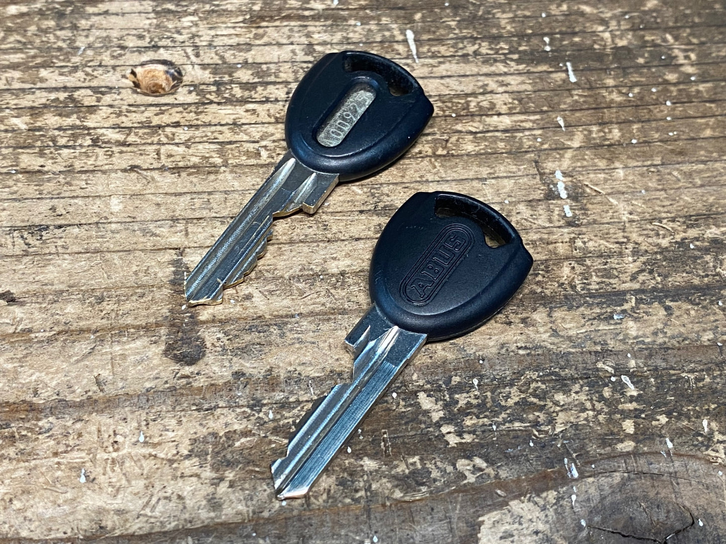 IY001 アブス ABUS BORDO LITE 6055 鍵 サイクルロック 赤