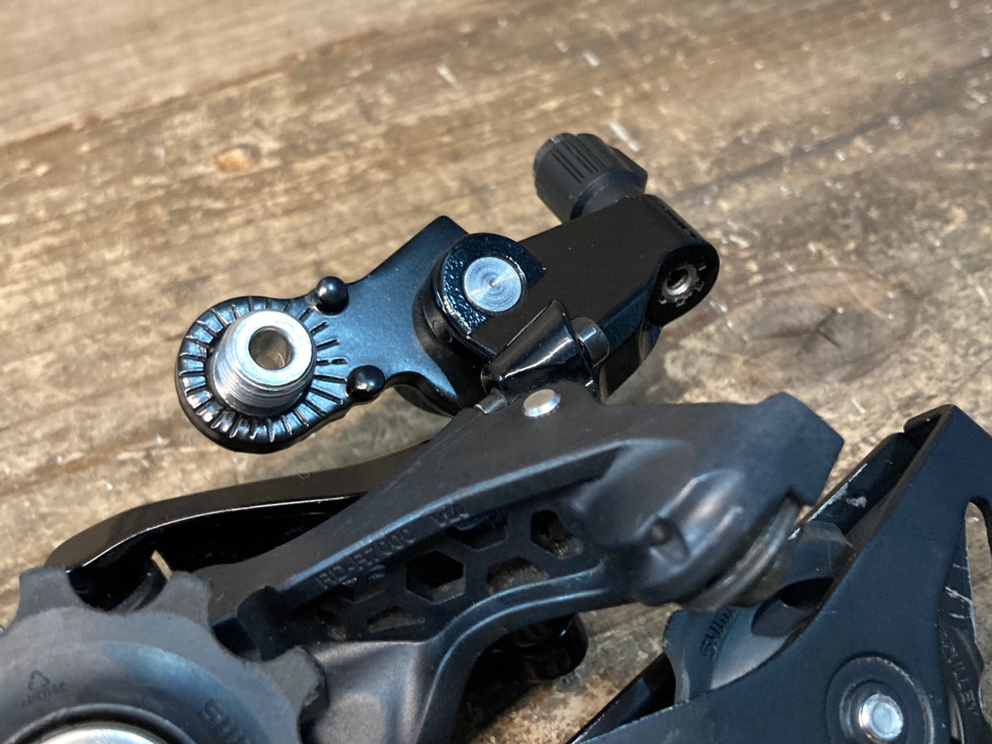 IW106 シマノ SHIMANO 105 RD-R7000 SS リアディレイラー