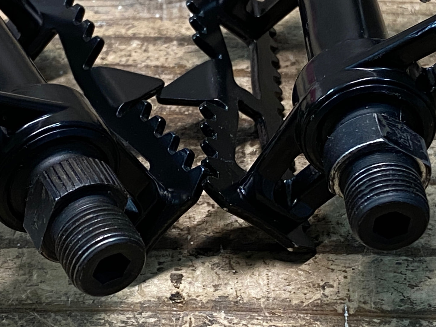 JB531 三ヶ島 MKS MASH STREAM フラットペダル 黒 トゥーストラップ付属