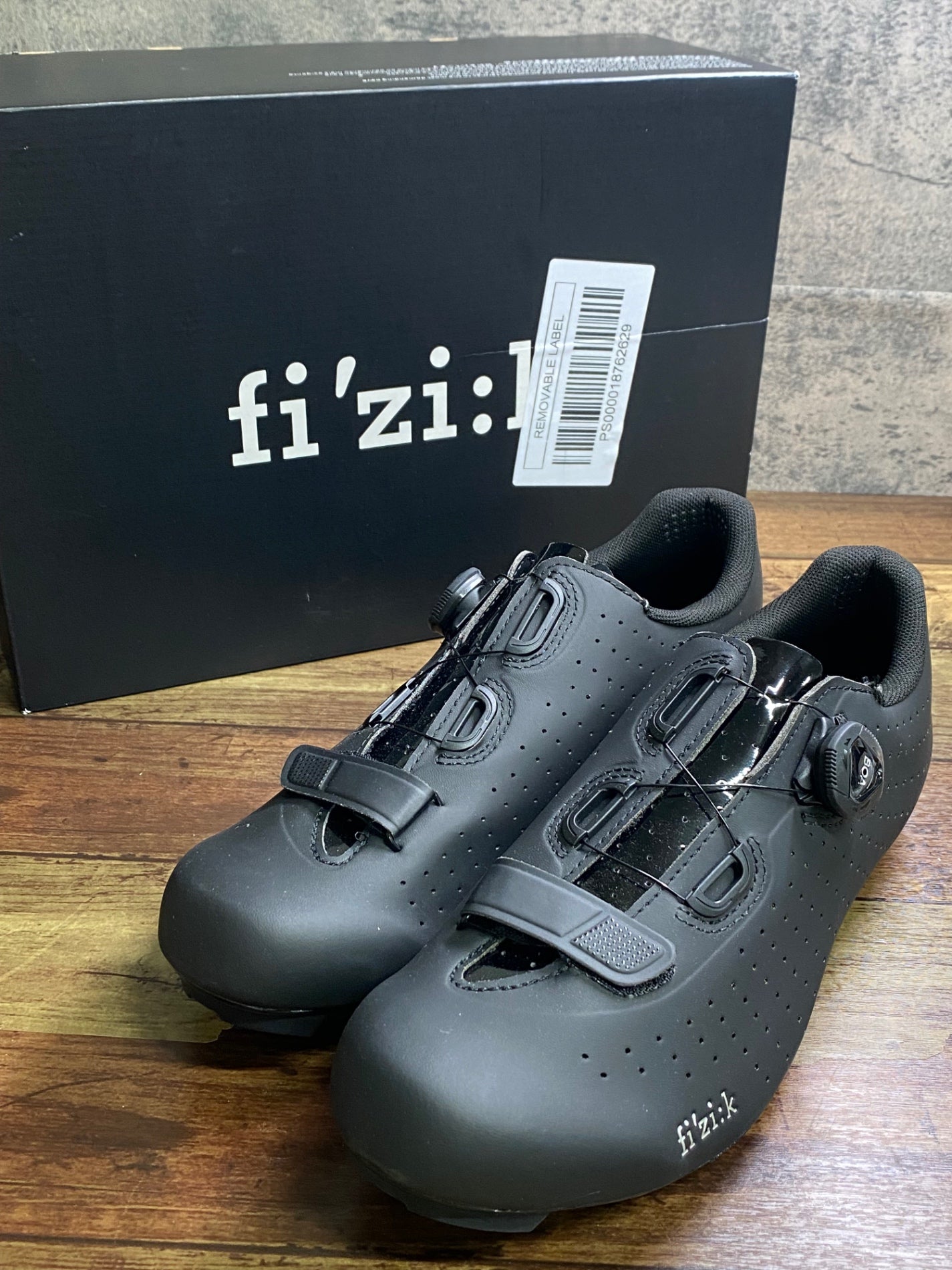 IZ389 フィジーク fizik テンポ TEMPO OVERCURVE R5 EU44サイズ ビンディングシューズ SPD-SL 黒