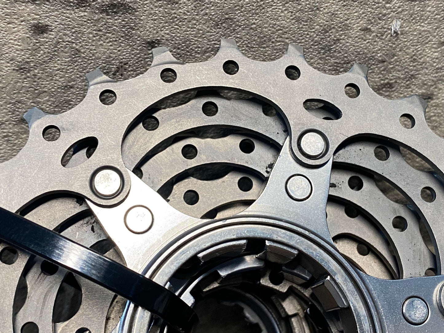 HS674 シマノ SHIMANO デュラエース DURA-ACE CS-7800 スプロケット 10s 12-27T