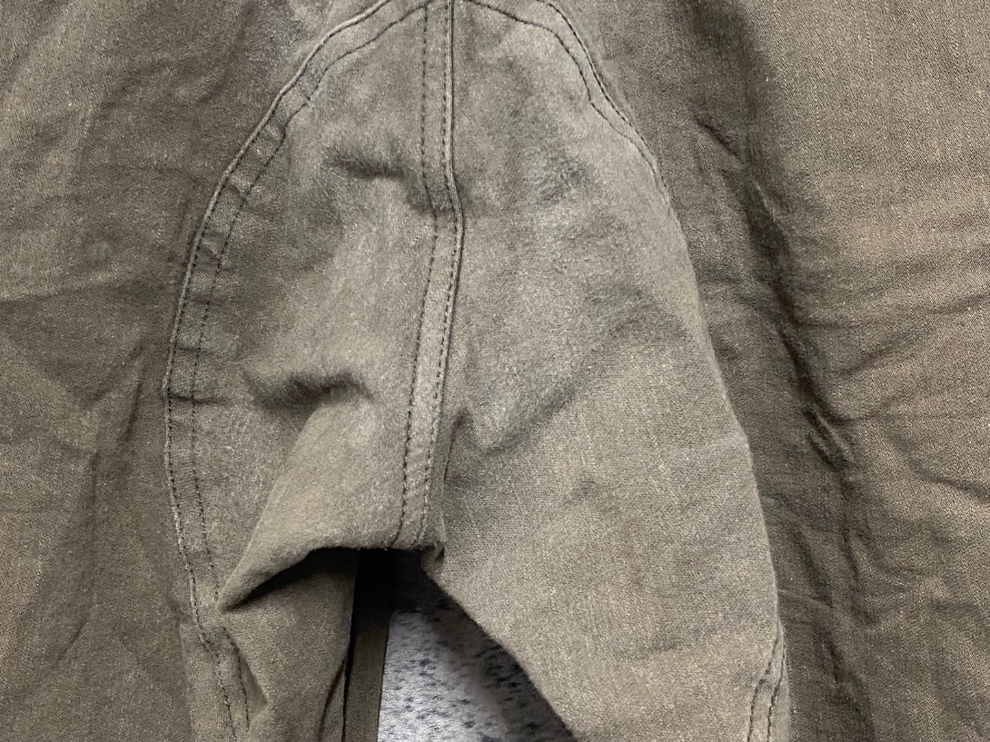 IY663 カペルミュール KAPELMUUR ハーフパンツ カーキ サイズ不明