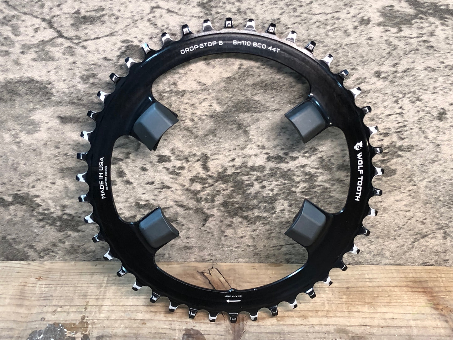 IS265 ウルフトゥース WOLF TOOTH ナローワイドチェーンリング 44T PCD110 4H SHIMANO