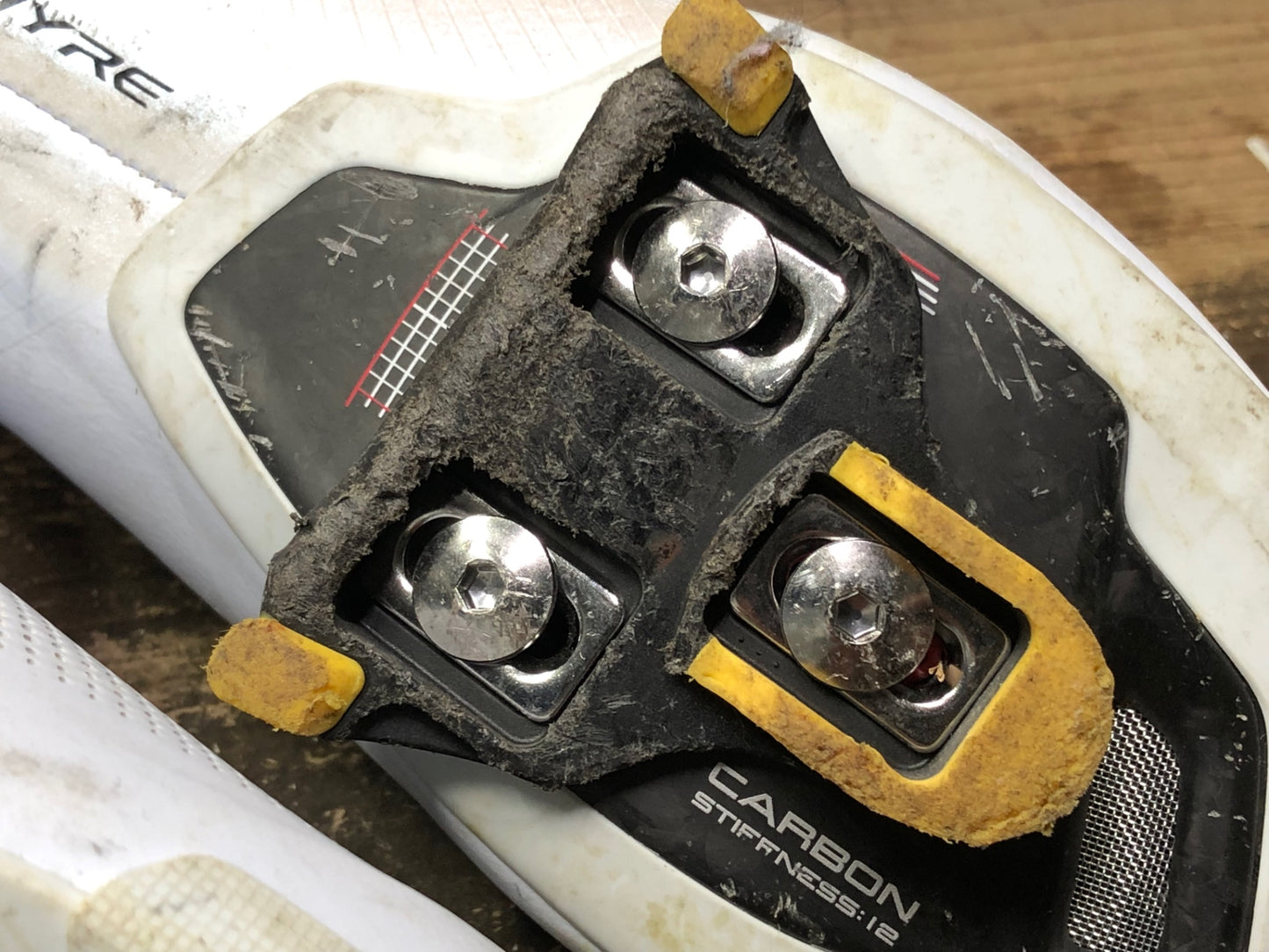 IU961 シマノ SHIMANO S-PHYRE RC9 SHRC903M W01 E ビンディングシューズ BOA SPD-SL 白 EU41