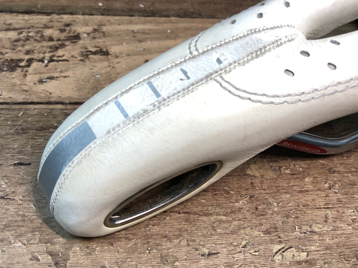 IM566 セライタリア selle italia MAX サドル 白 VANOXレール 汚れ