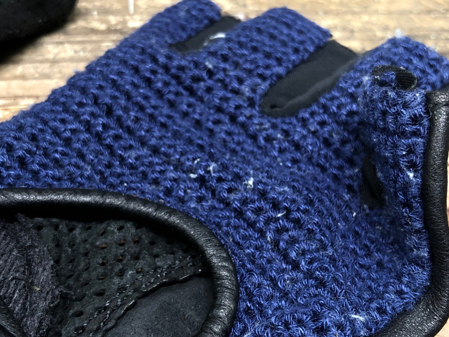 IW758 ラファ Rapha CLASSIC CROCHET MITTS 指切 グローブ 黒 濃紺 M