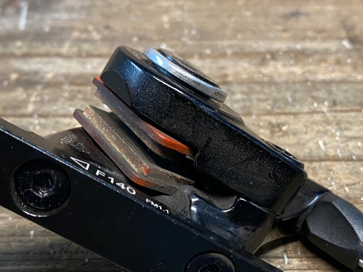 IP156 TRP SPYRE ディスク ブレーキキャリパー フラットマウント