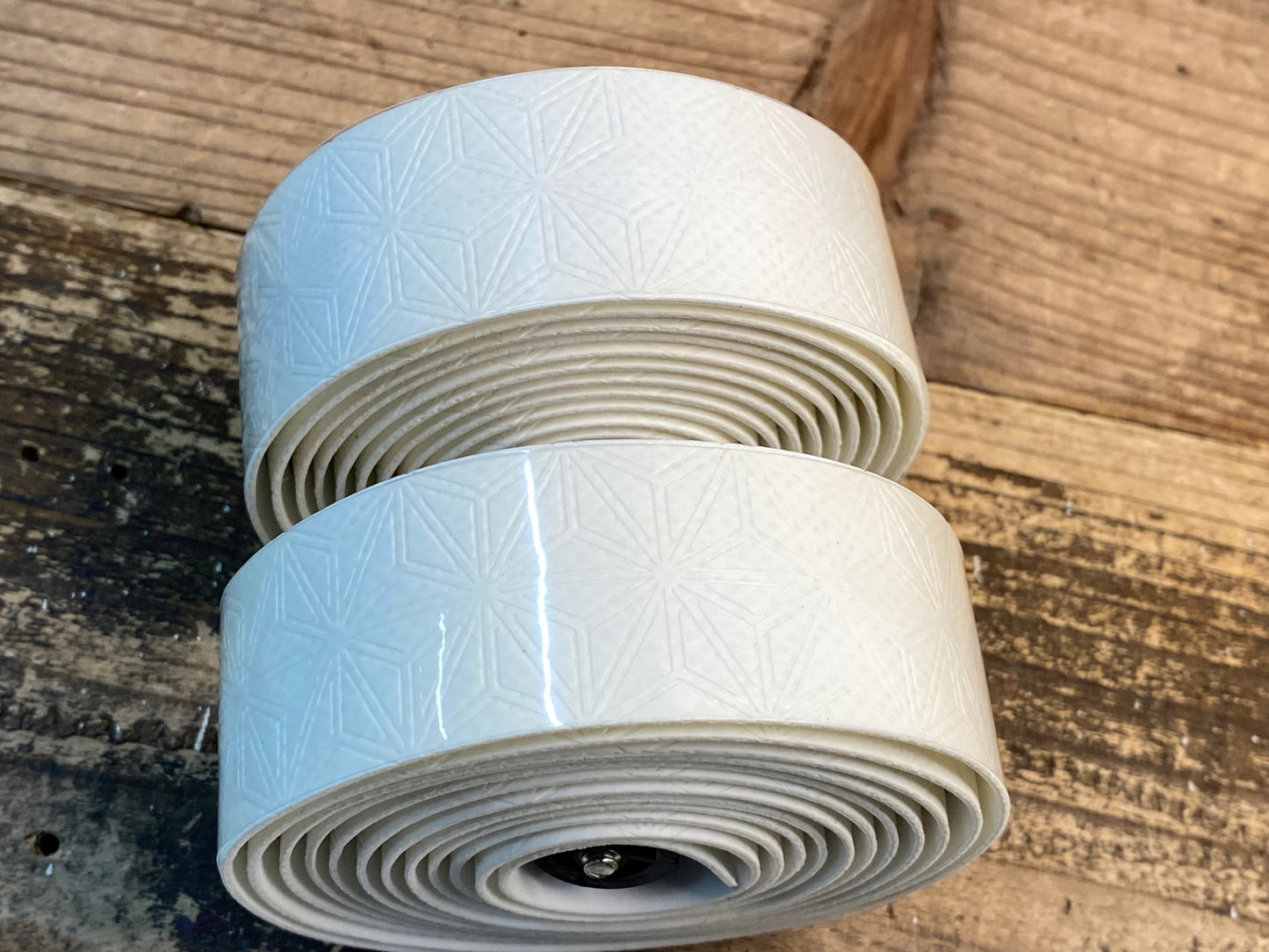 IY383 スパカズ SUPACAZ SUPER STICKY KUSH バーテープ ホワイト