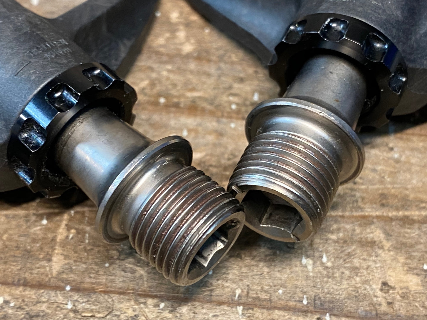 IQ966 シマノ SHIMANO 105 PD-R7000 ビンディングぺダル SPD-SL