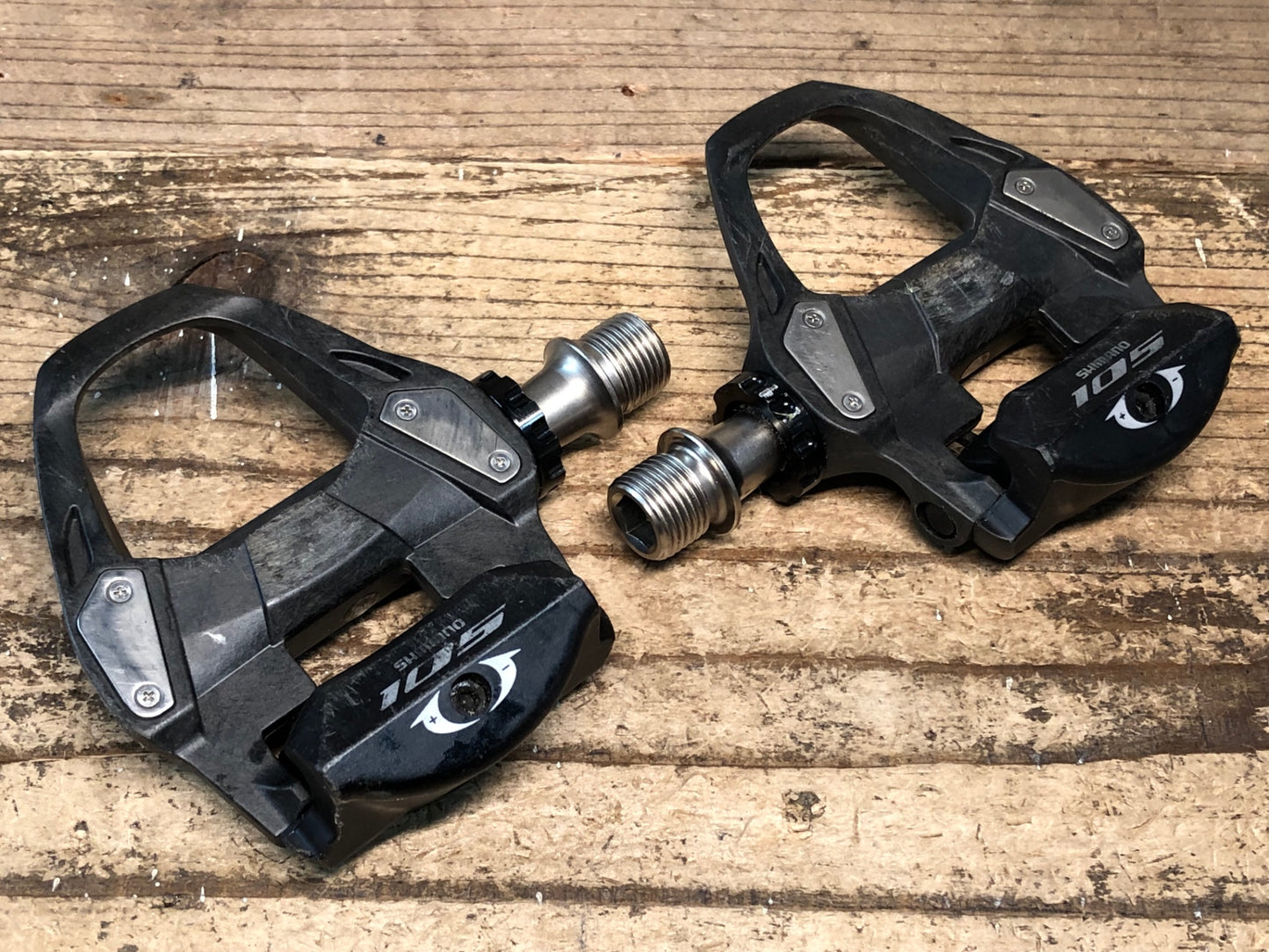 IZ710 シマノ SHIMANO 105 PD-R7000 ビンディングぺダル SPD-SL 黒