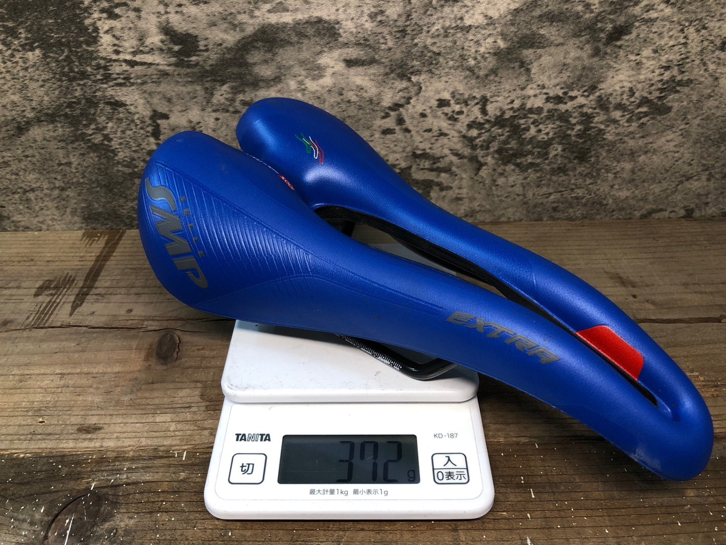 IN679 SELLE SMP エクストラ EXTRA サドル スチールレール 青