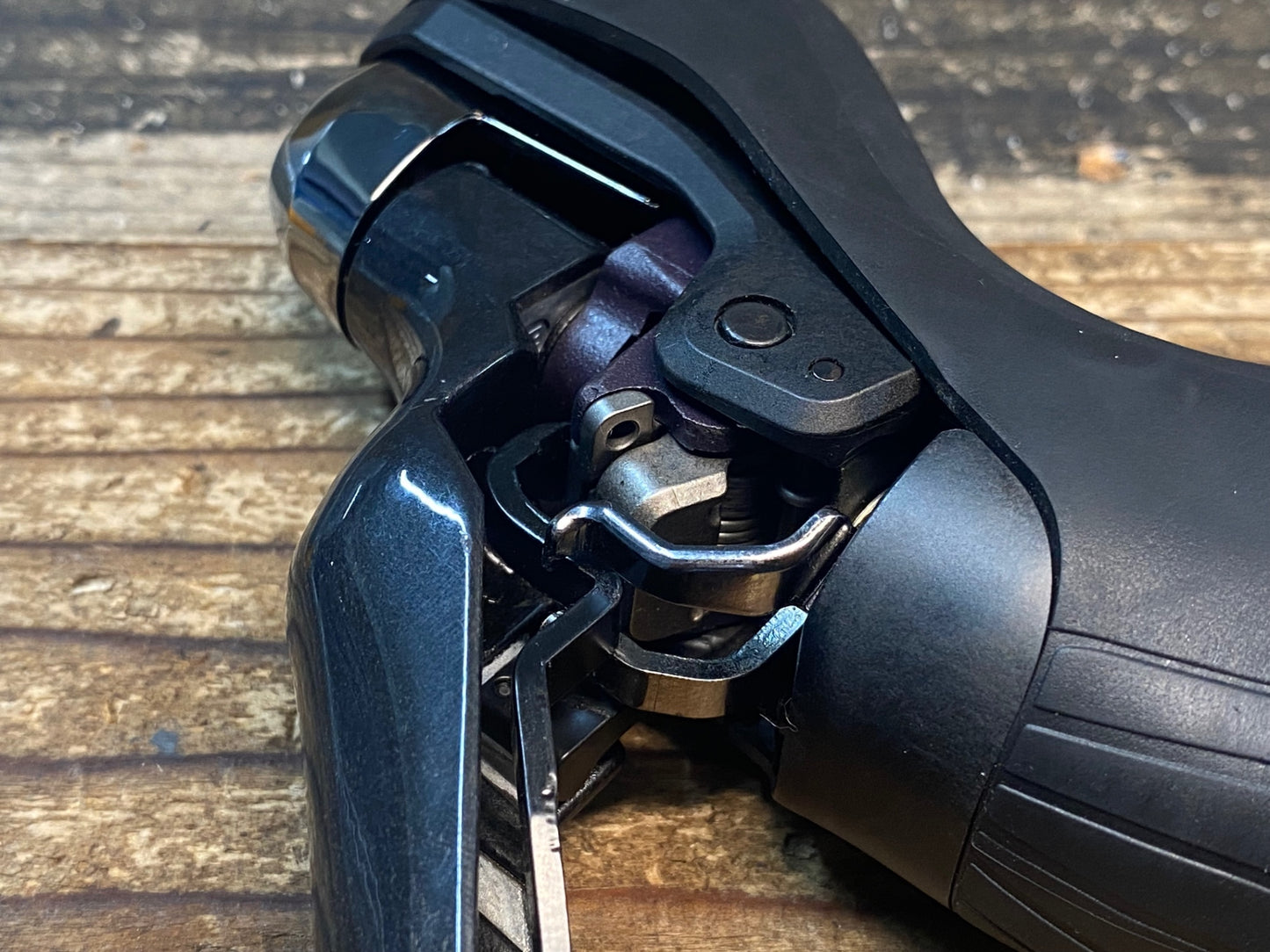 IV276 シマノ SHIMANO アルテグラ ULTEGRA ST-R8020 右のみ 油圧 11S ※クランプ部クラック ジャンク