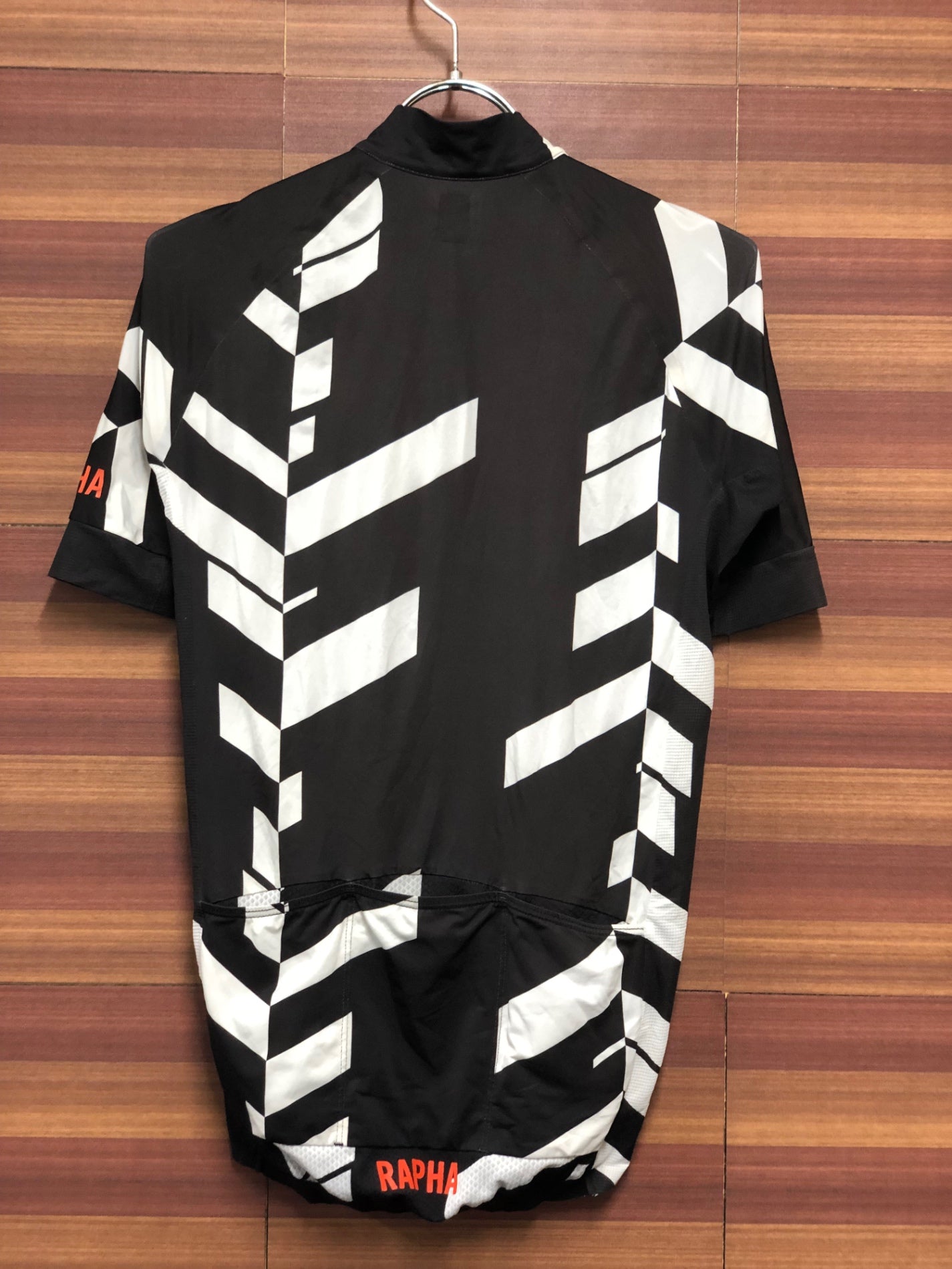 IK480 ラファ Rapha PRO TEAM AERO JERSEY 半袖 サイクルジャージ 黒 白 M