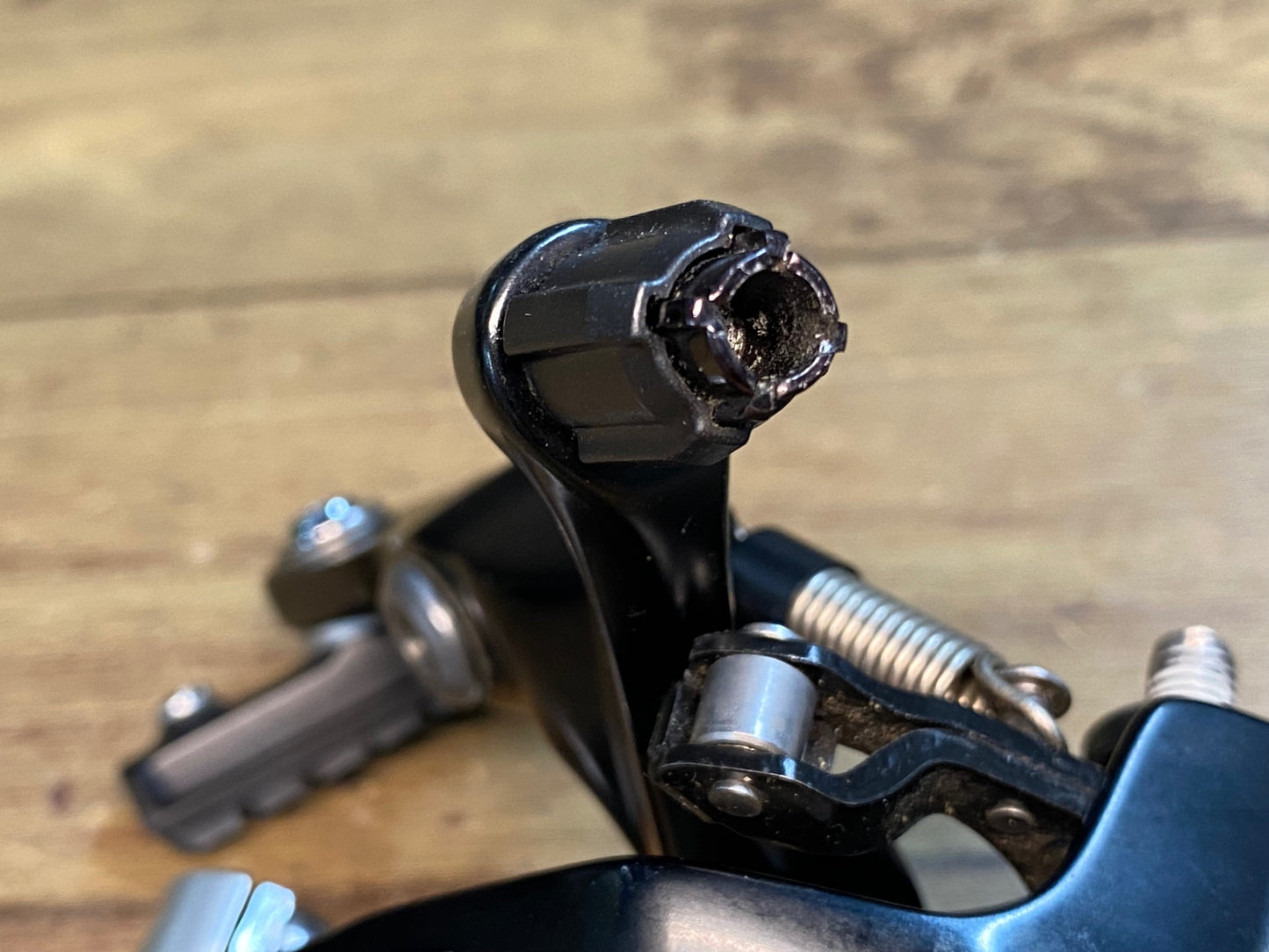 IN627 シマノ SHIMANO 105 BR-R7010RS ダイレクトマウント キャリパーブレーキ リアのみ