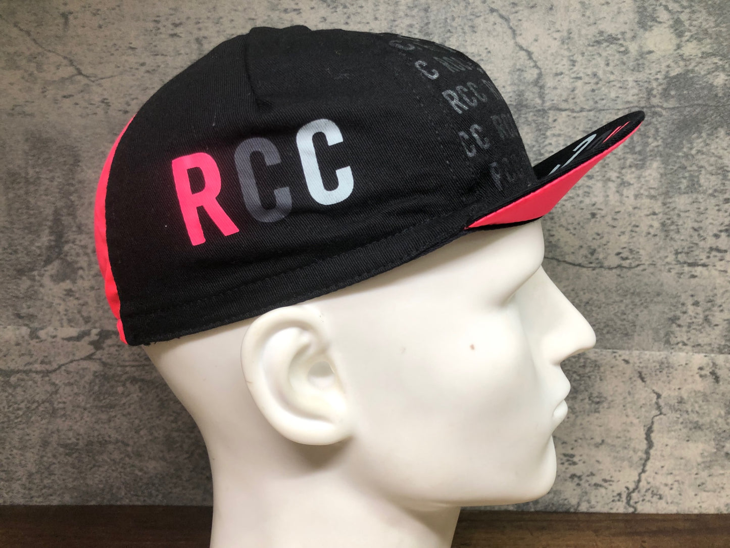 IT283 ラファ Rapha サイクルキャップ 黒 ピンク フリーサイズ RCC