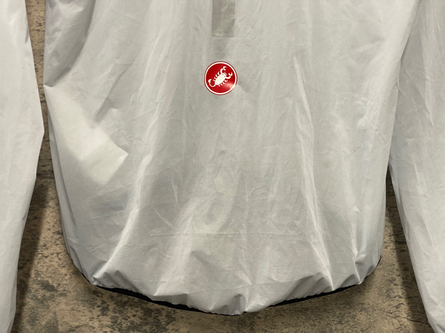 JB680 カステリ Castelli ウィンドブレイカー 白 S