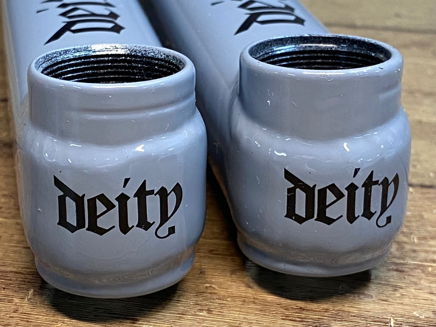 IV361 Deity components クランクアームセット 36 teeth axle 19m/m 153mm グレー