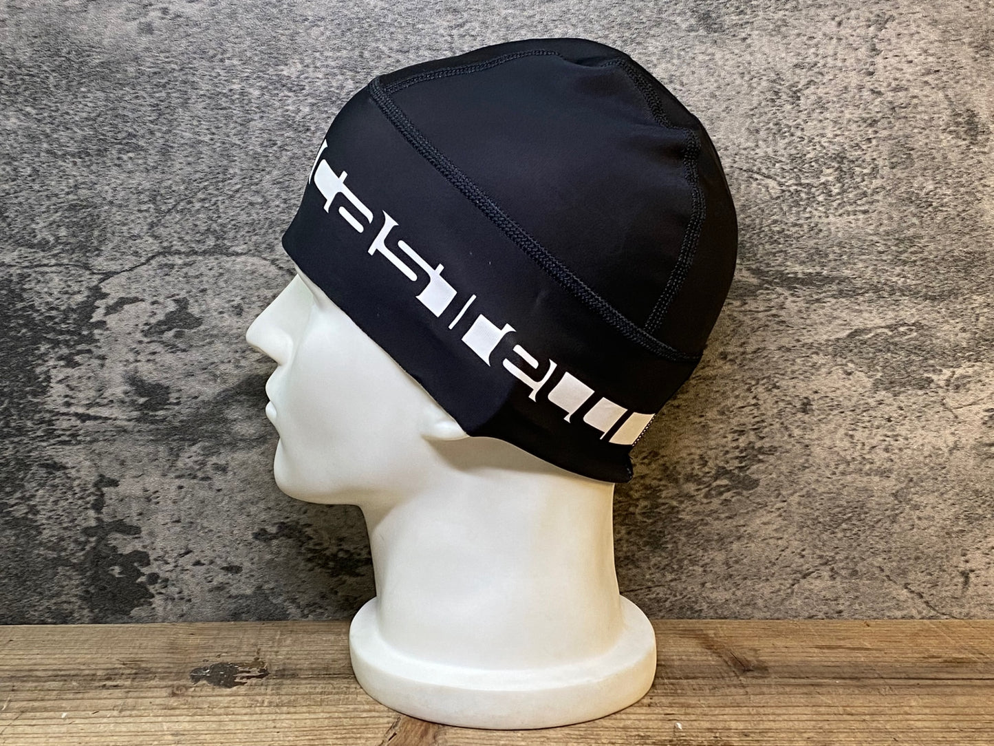 JC749 カステリ CASTELLI サイクルキャップ 黒 フリーサイズ 裏起毛