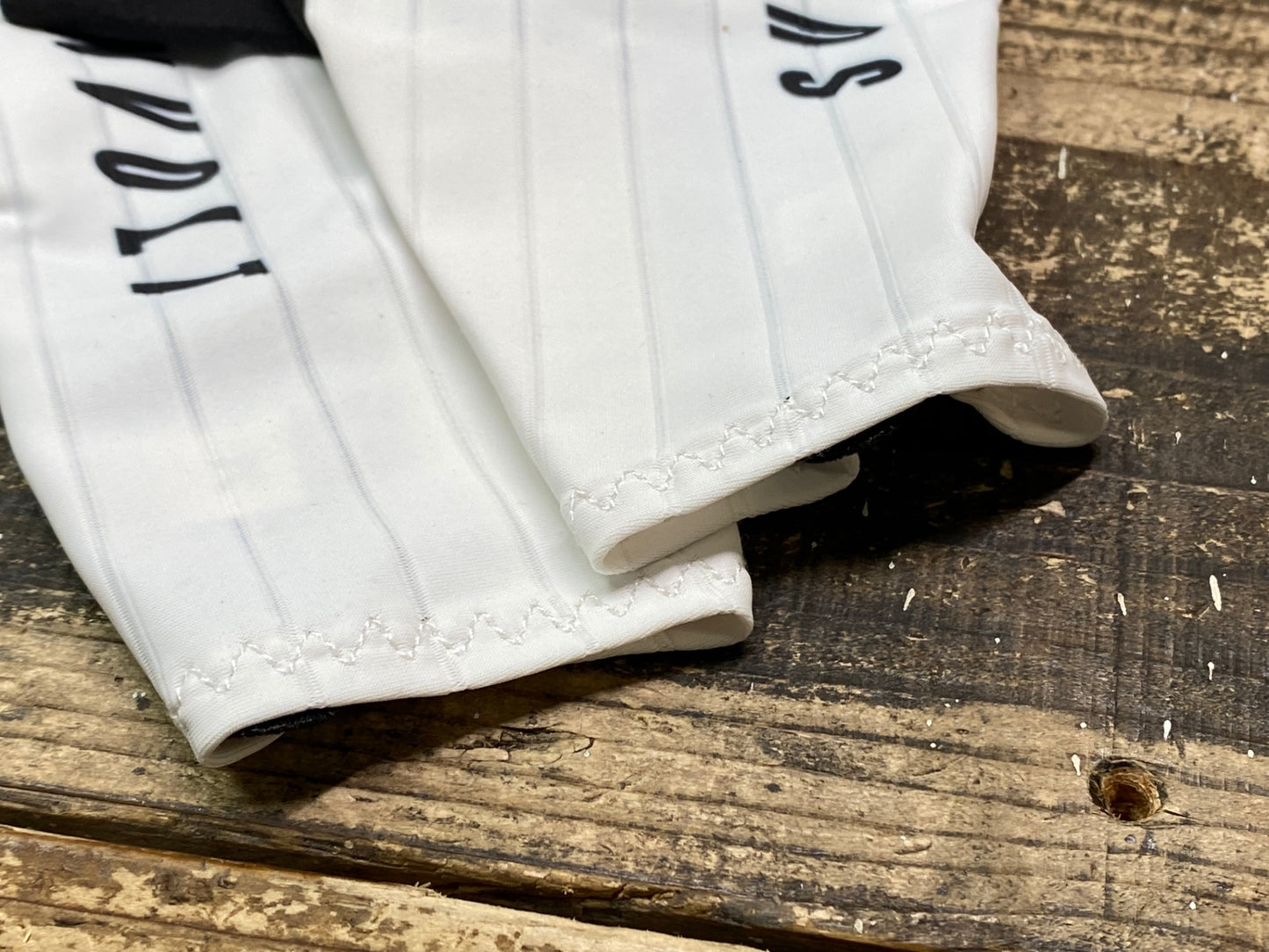 JA030 サンボルト SUNVOLT エアロ サイクルグローブ 指切り M 白