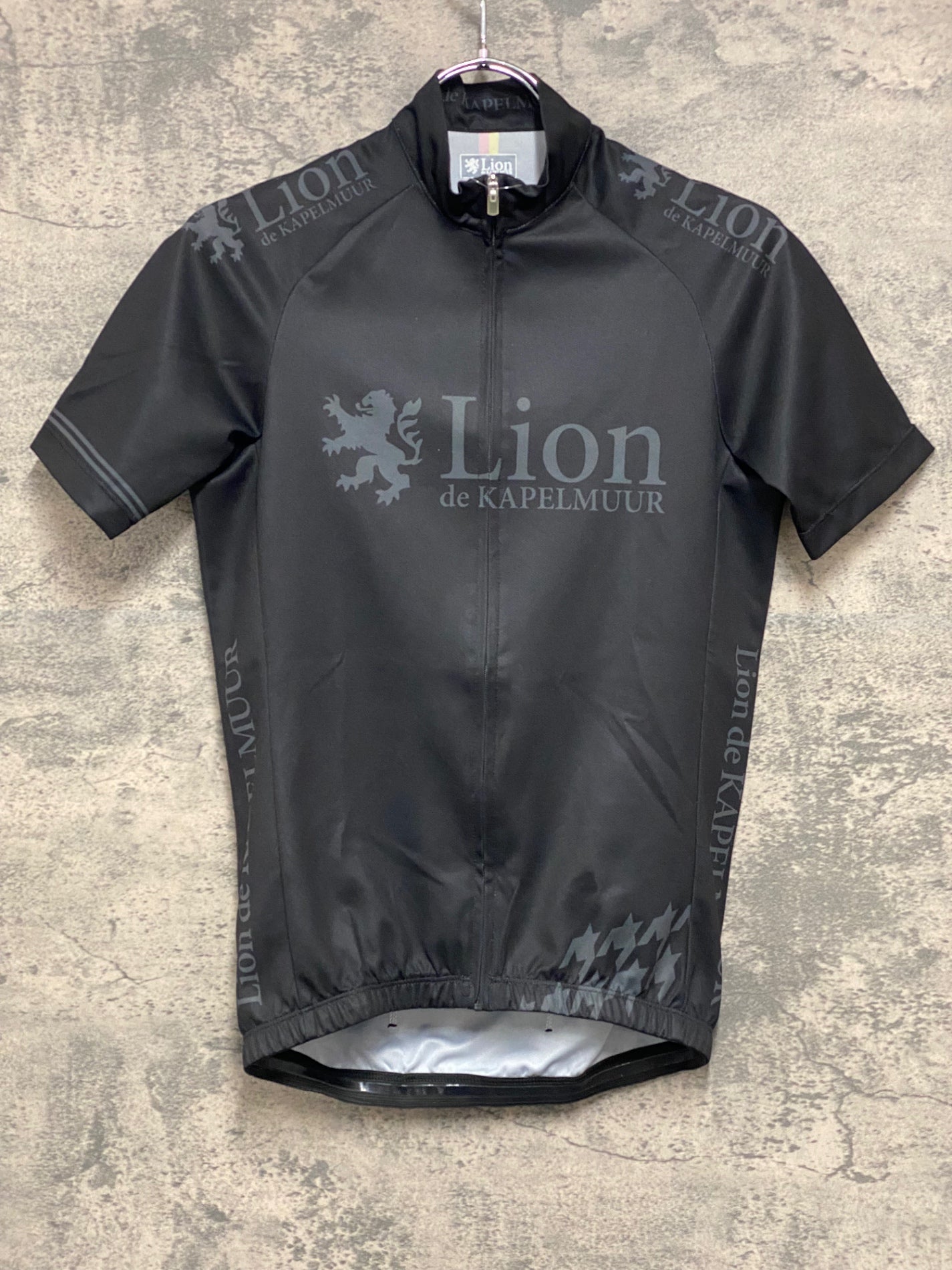 JB065 リオンドカペルミュール Lion de KAPELMUUR 半袖 サイクルジャージ 黒 S